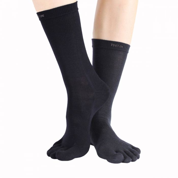 Levně WOOL luxusní vlněné prstové ponožky ToeToe Černá M 1 pár