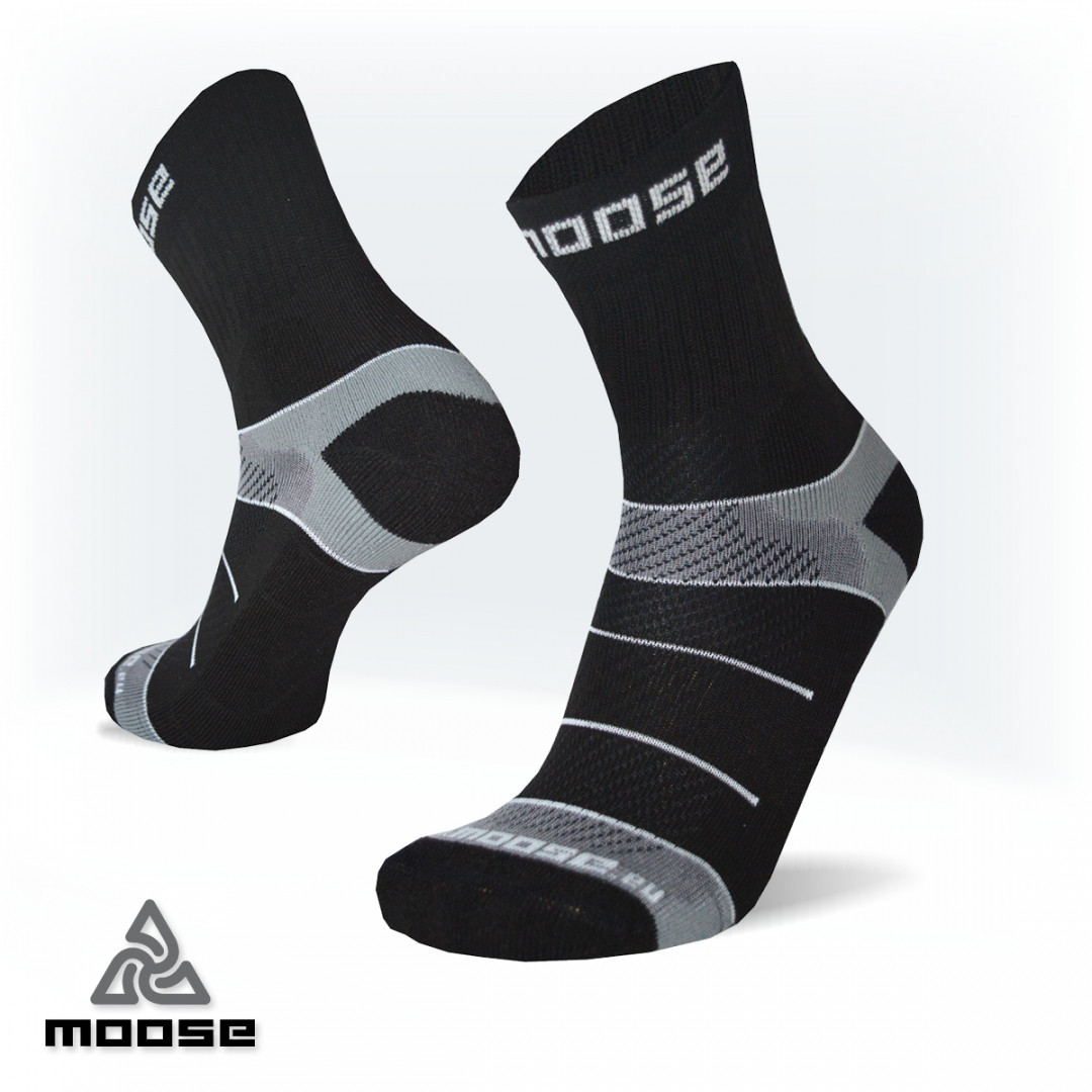 Levně MOTION NEW sportovní běžecké ponožky Moose Černá L 1 pár