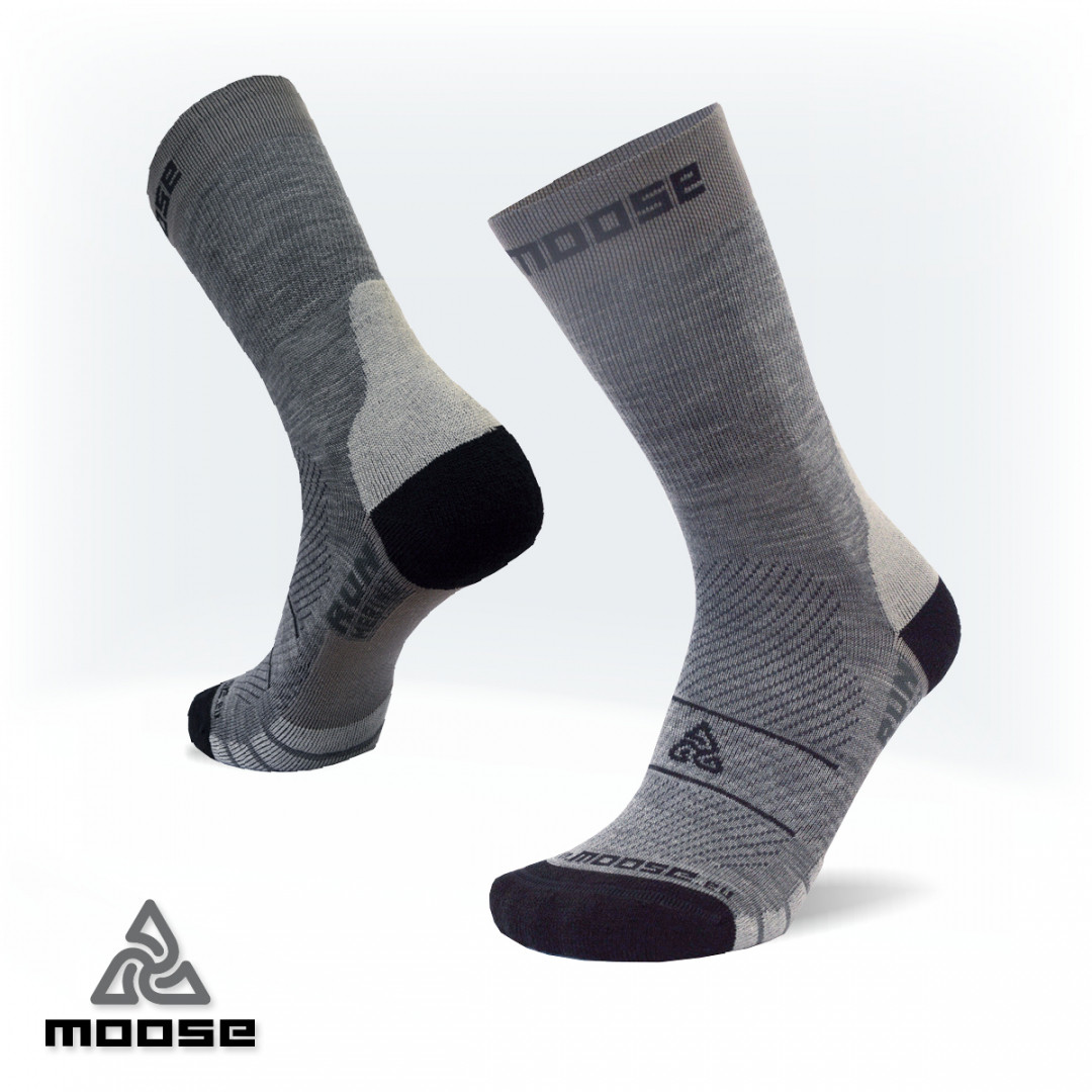 Levně RUN NEW merino běžecké ponožky Moose Šedá XXL 1 pár