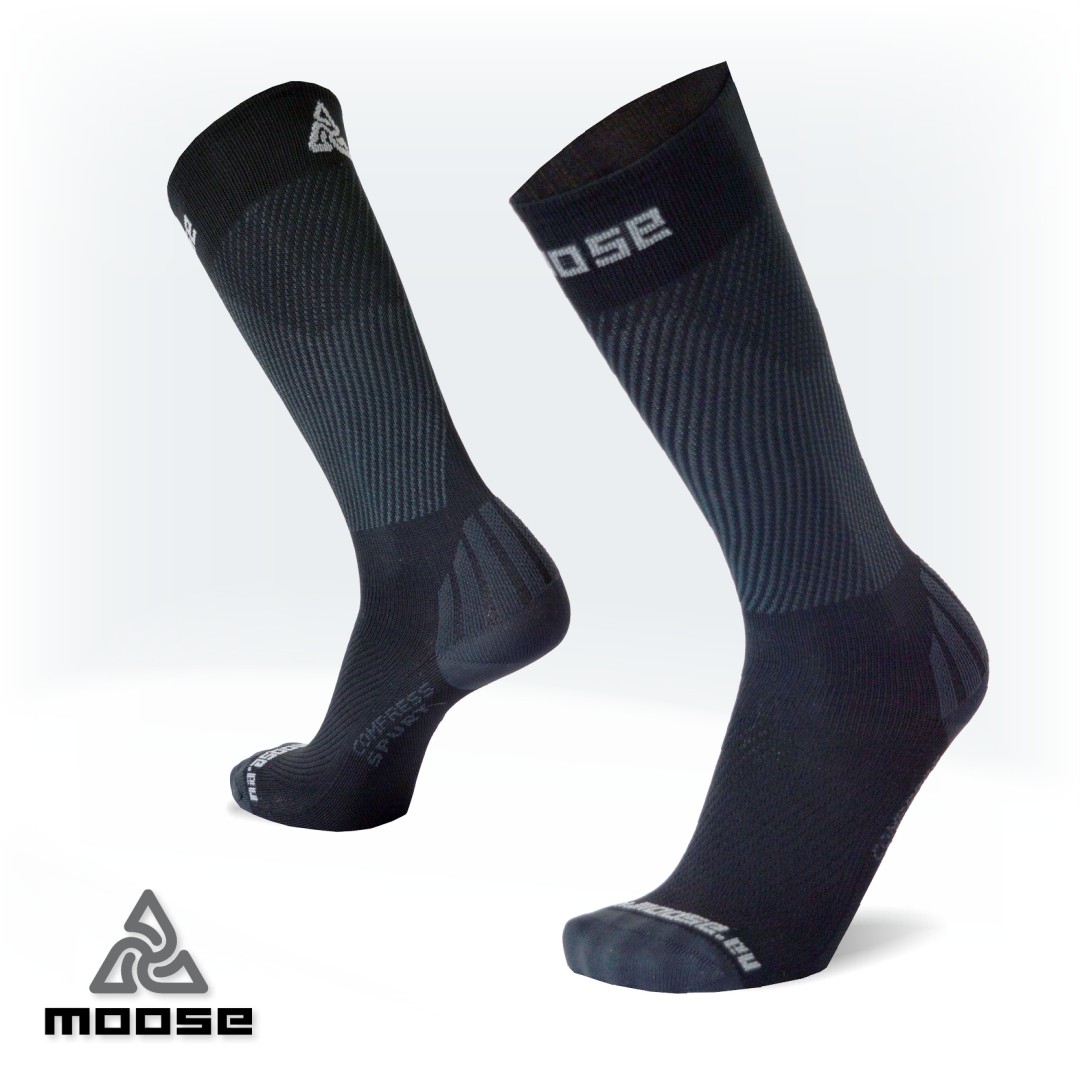 Levně COMPRESS SPURT NEW kompresní funkční ponožky Moose Černá M 1 pár