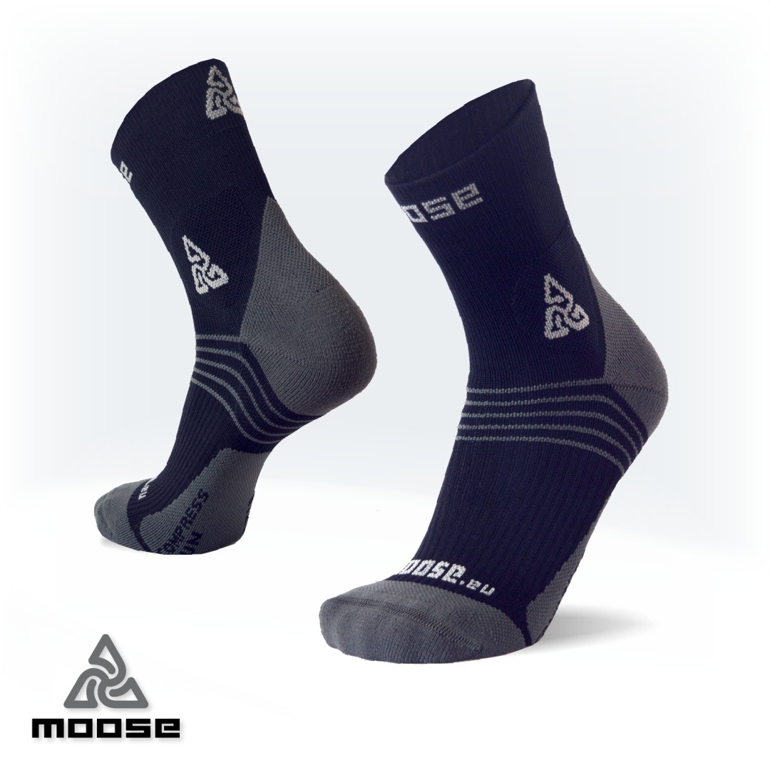 Levně COMPRESS RUN NEW běžecké kompresní ponožky Moose Černá M 1 pár