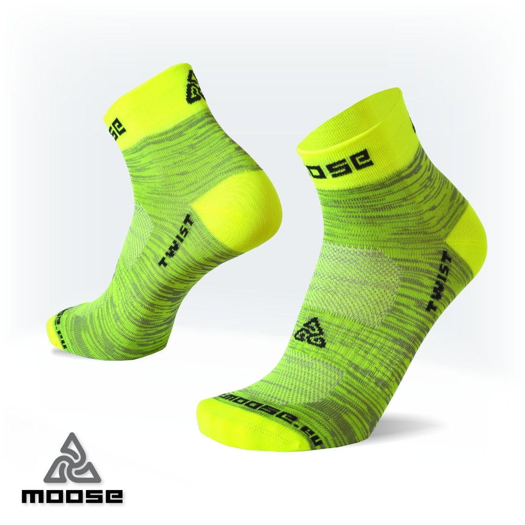 Levně TWIST barevné funkční ponožky Moose Žlutá XL 1 pár