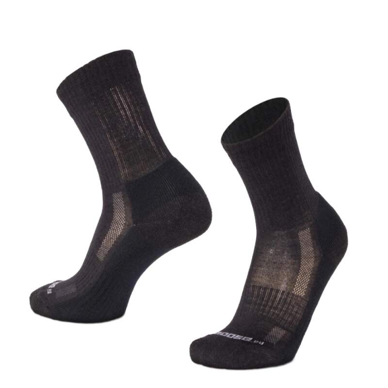 Levně TATRAN BLOCK vysoké jednobarevné merino ponožky Moose černá 1 pár XL