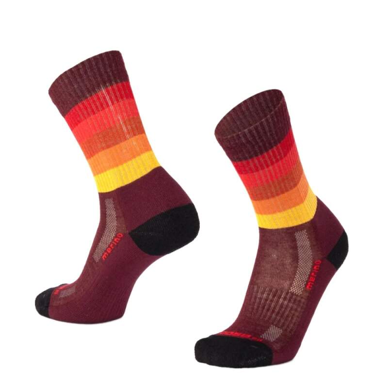 Levně TATRAN STRIPE vysoké pruhované merino ponožky Moose červená 1 pár L
