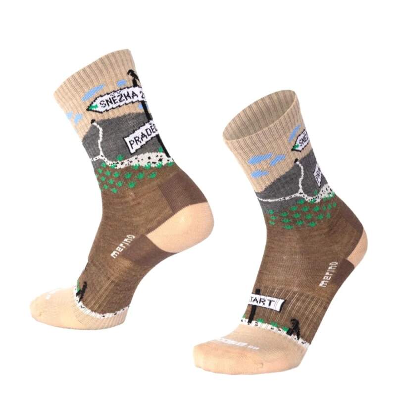 Levně BESKYD TURIST veselé merino ponožky Moose 1 pár L Hnědá